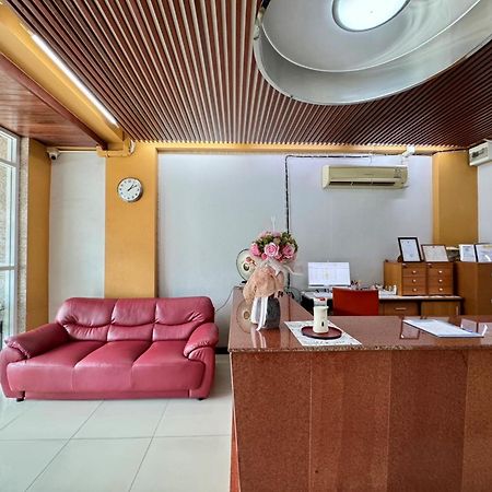 Nicha Residence Hotel بانكوك المظهر الخارجي الصورة