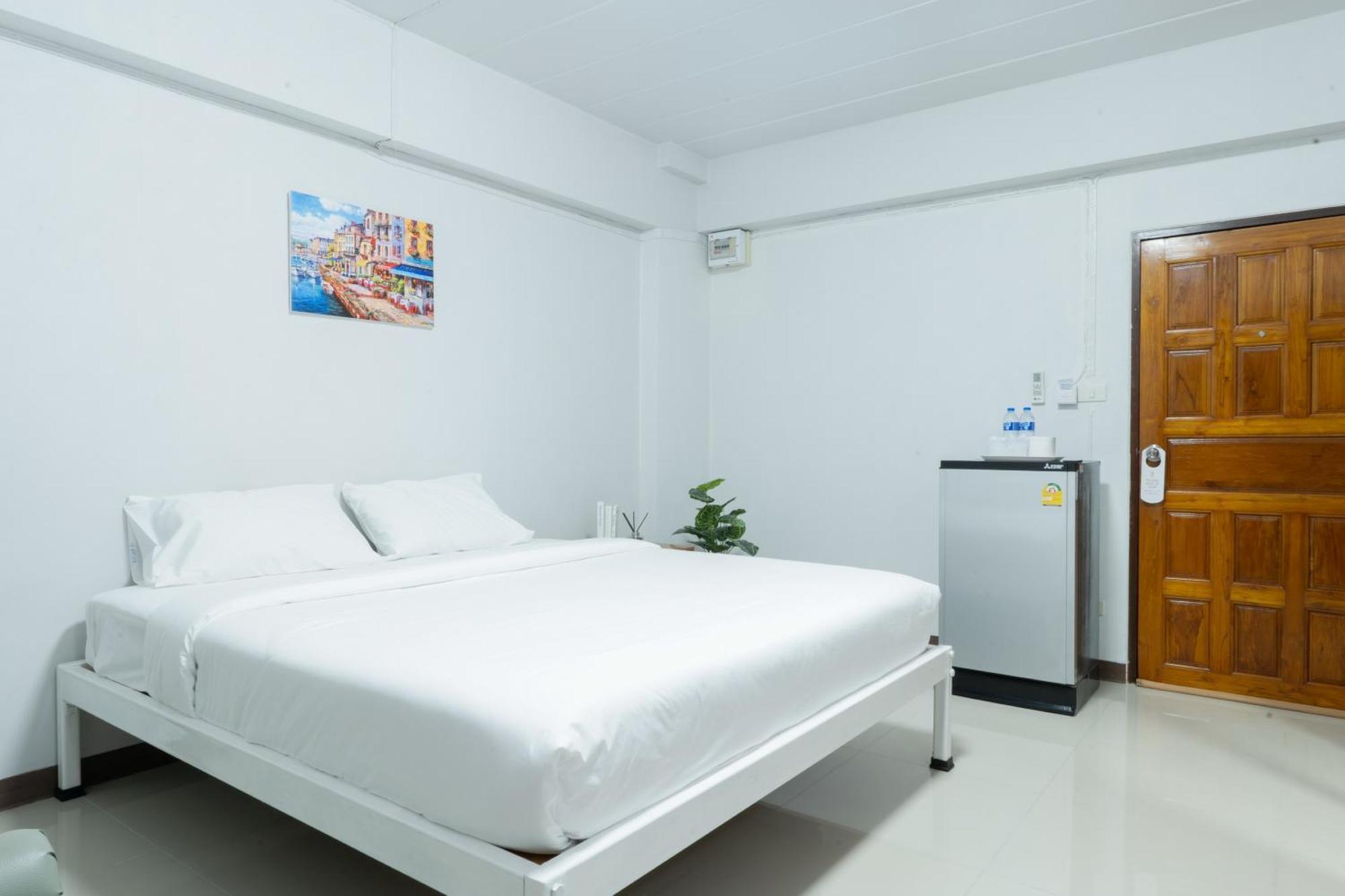 Nicha Residence Hotel بانكوك المظهر الخارجي الصورة