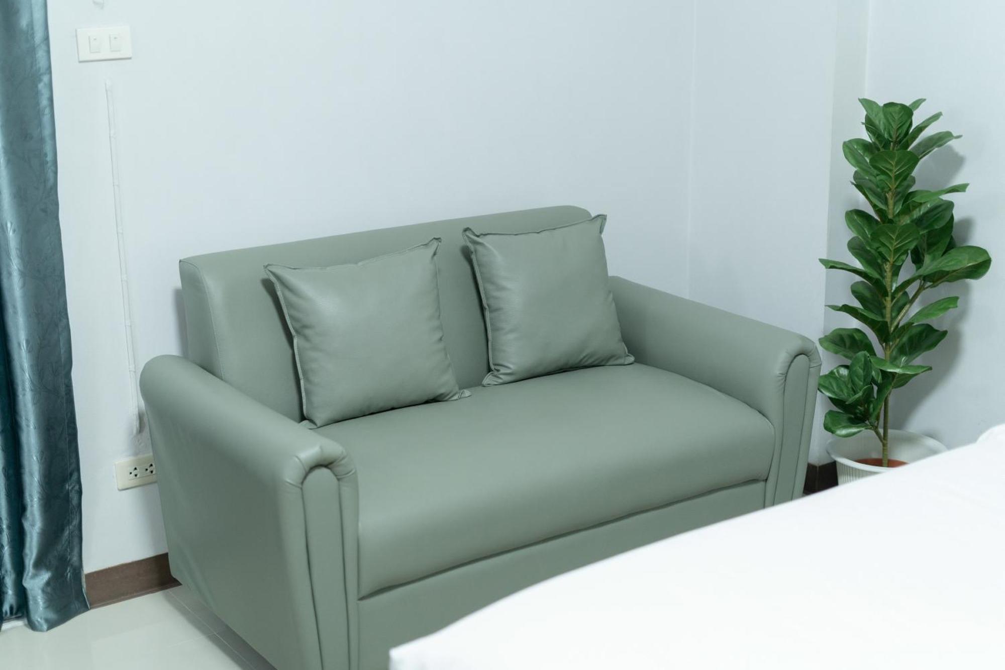 Nicha Residence Hotel بانكوك المظهر الخارجي الصورة