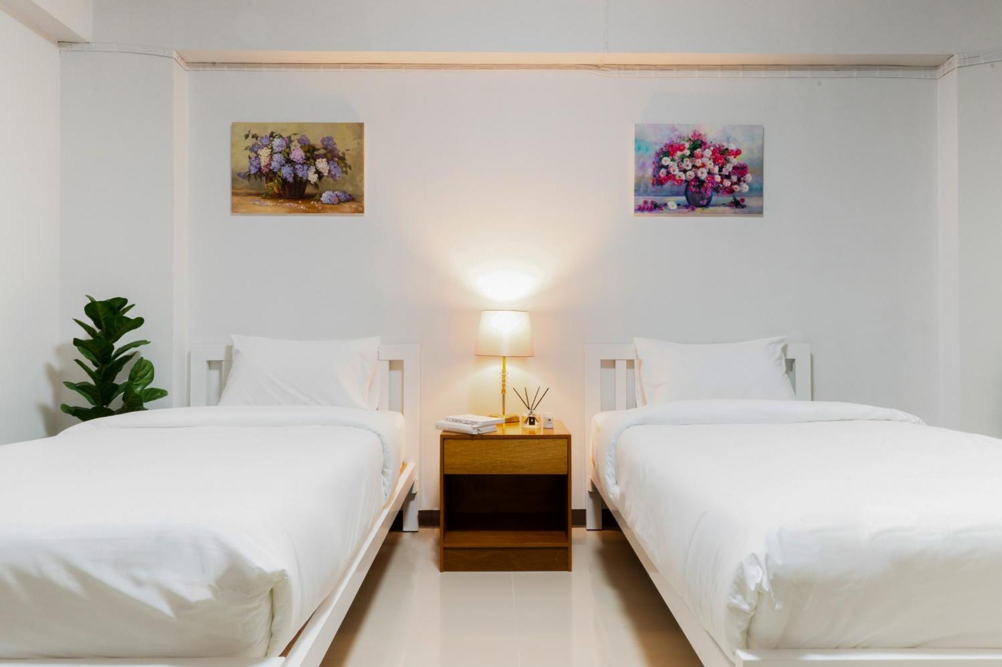 Nicha Residence Hotel بانكوك المظهر الخارجي الصورة