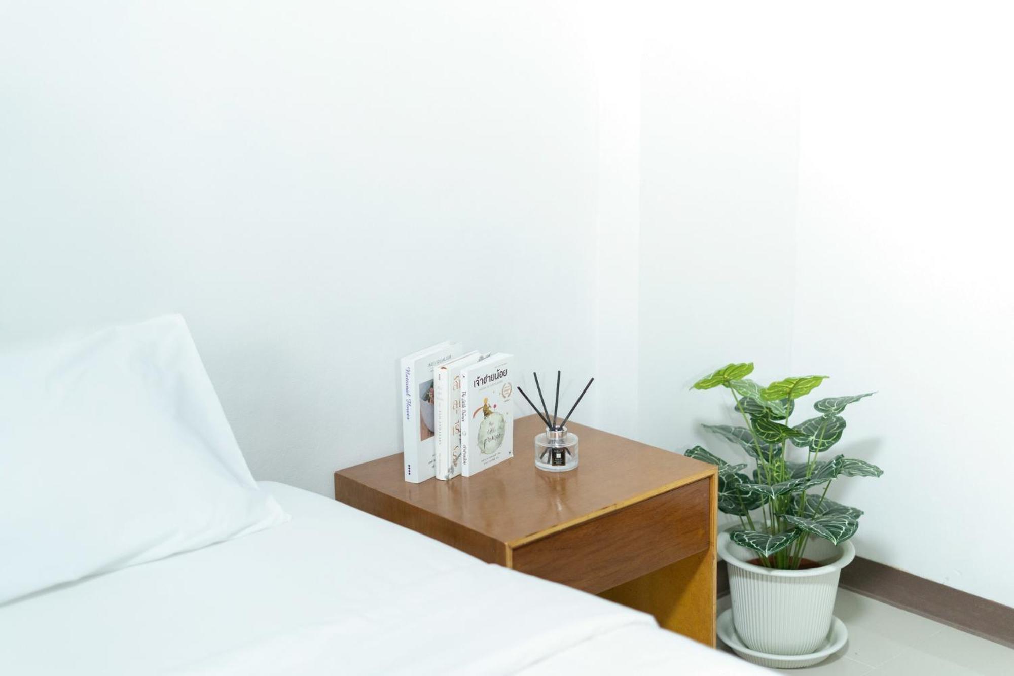 Nicha Residence Hotel بانكوك المظهر الخارجي الصورة