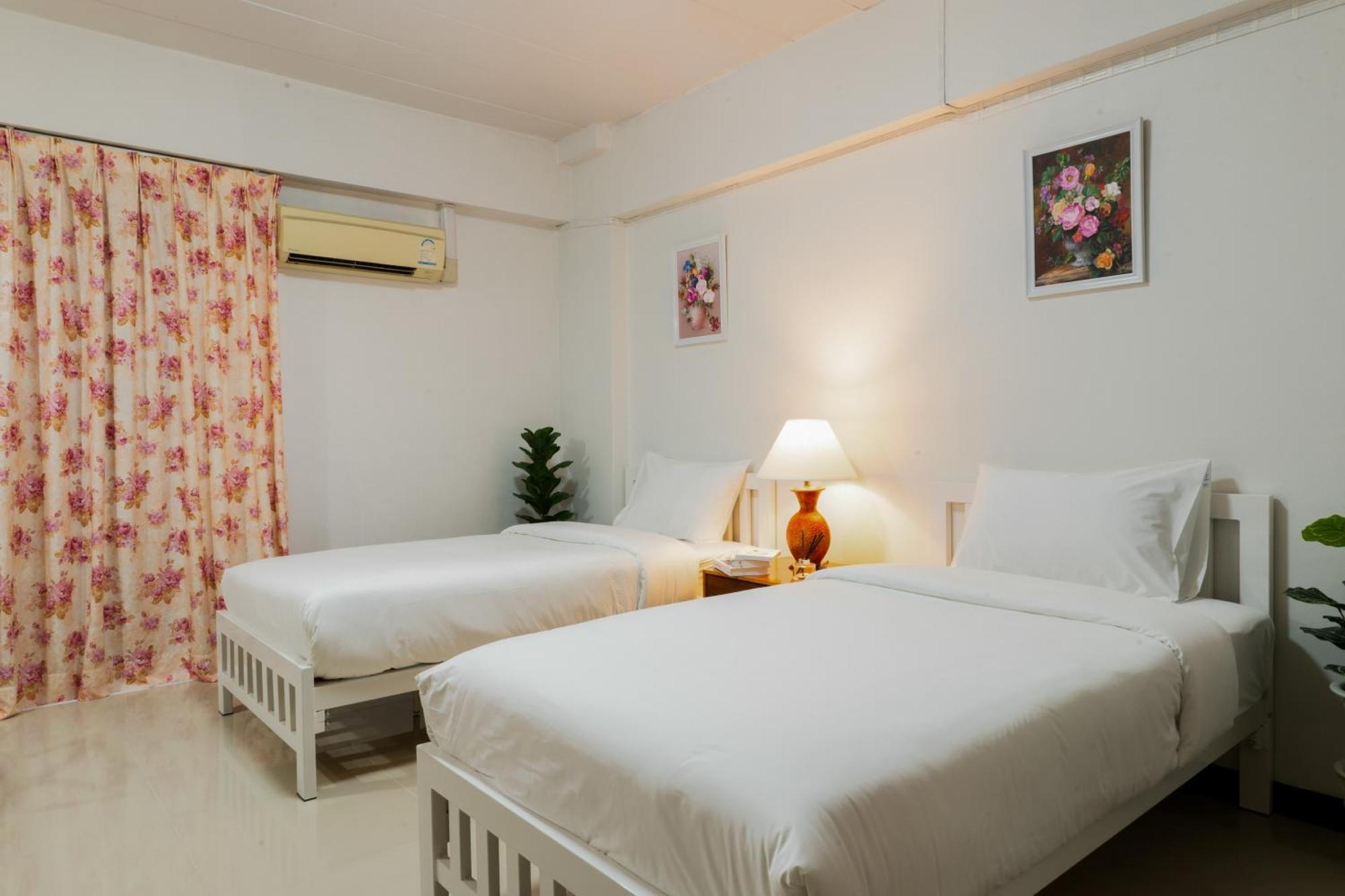 Nicha Residence Hotel بانكوك المظهر الخارجي الصورة